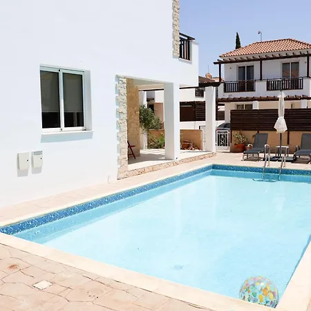 וילה Agesilaos Seaview 33